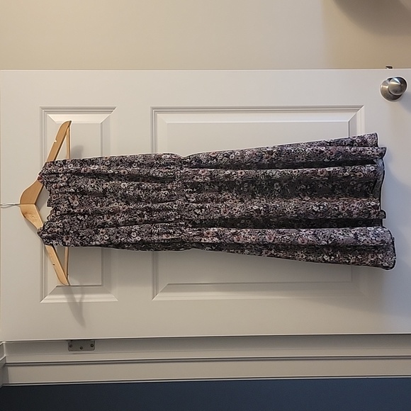 EUC - floral dress with cinched waist - Picture 1 of 4